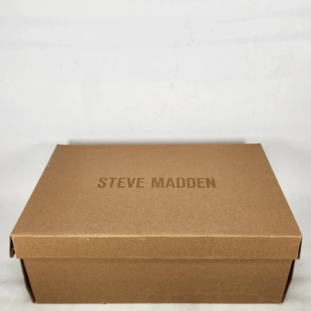 Steve Madden Momentum Sneaker Women Size 8.5 White Silver Triple Strap Casual